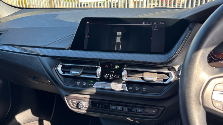 BMW 1 Series 118i [136] Sport 5dr Step Auto [Live Cockpit Pro] Petrol Hatchback